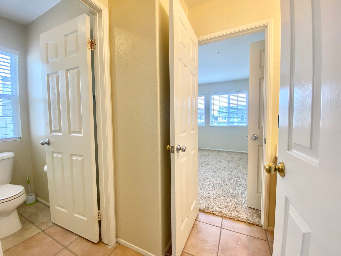 5485 Dunbar Dr - Oxnard - California - 4 bed, 3 bath rental property