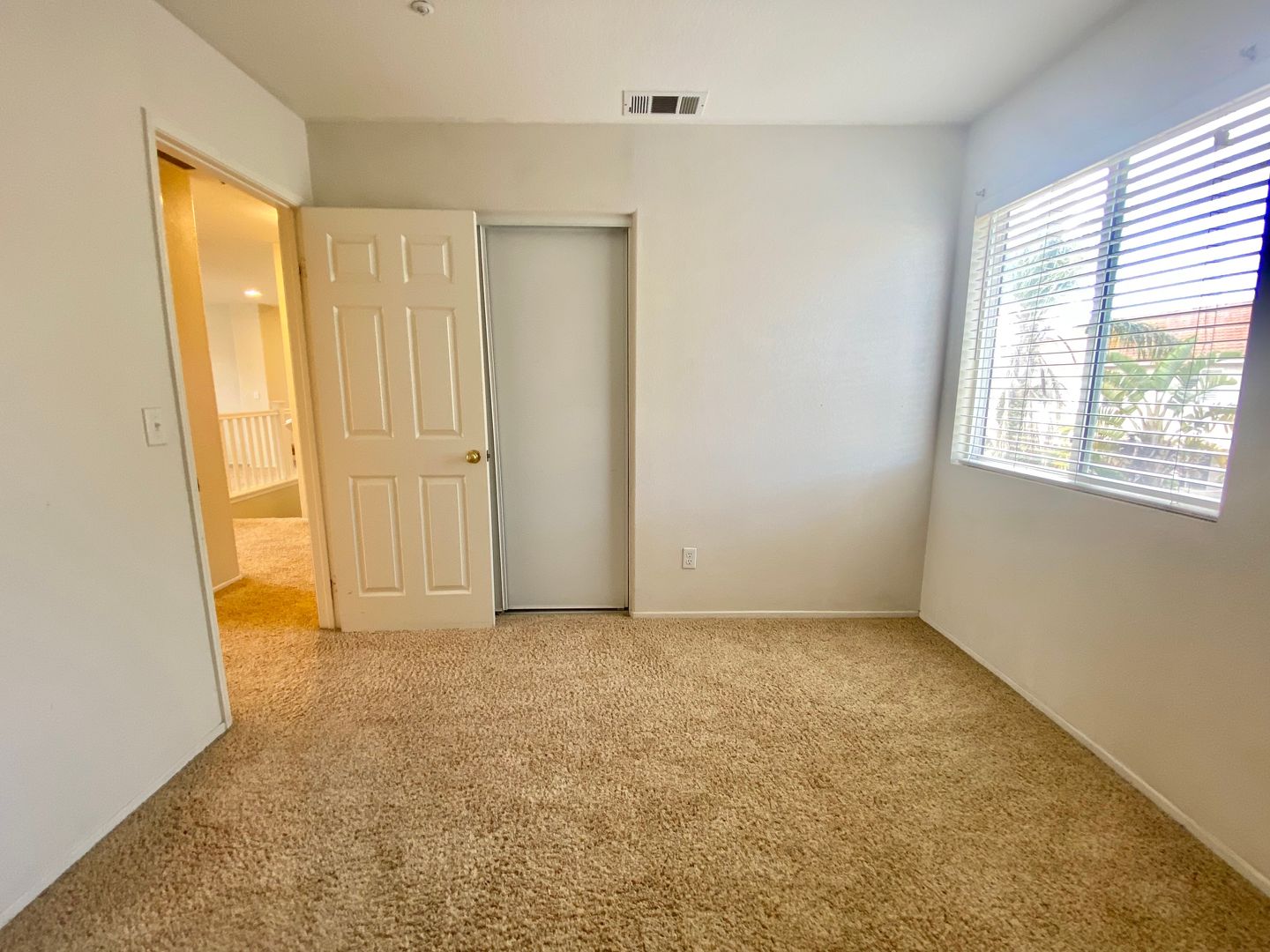 5485 Dunbar Dr - Oxnard - California - 4 bed, 3 bath rental property