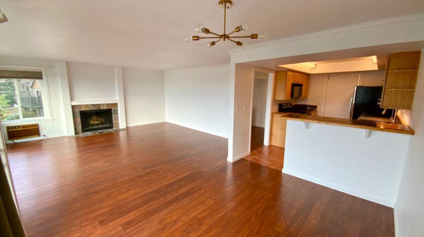617 W Mercer Pl - Seattle - Washington - 2 bed, 2 bath rental property