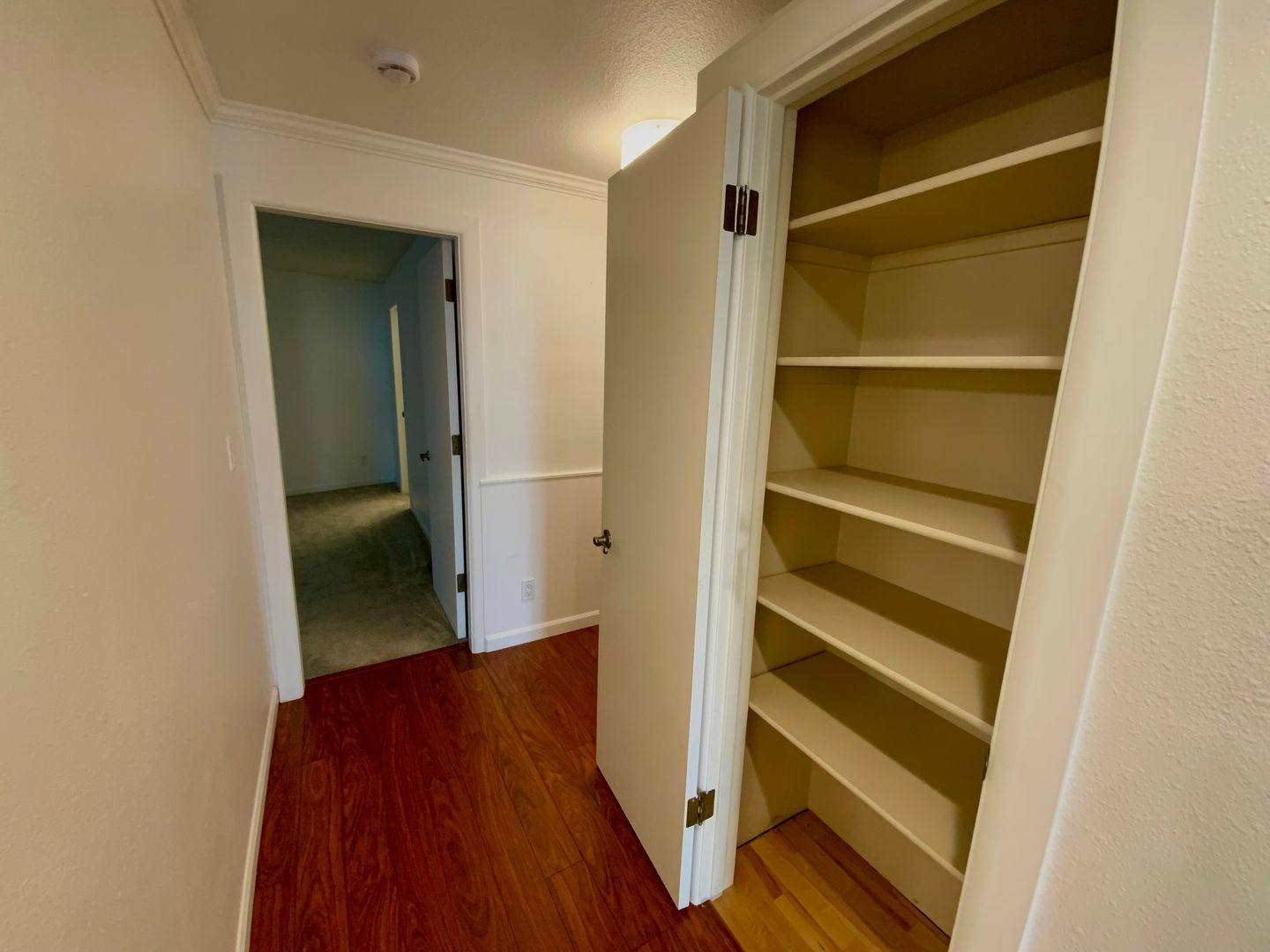 617 W Mercer Pl - Seattle - Washington - 2 bed, 2 bath rental property