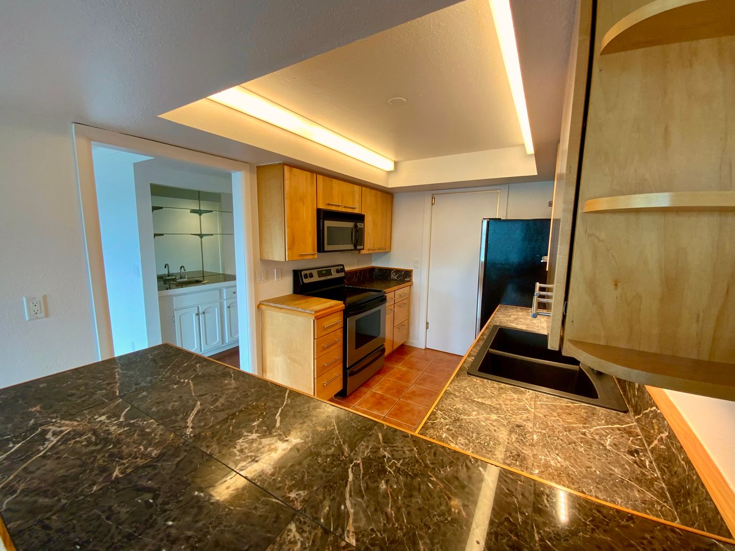 617 W Mercer Pl - Seattle - Washington - 2 bed, 2 bath rental property