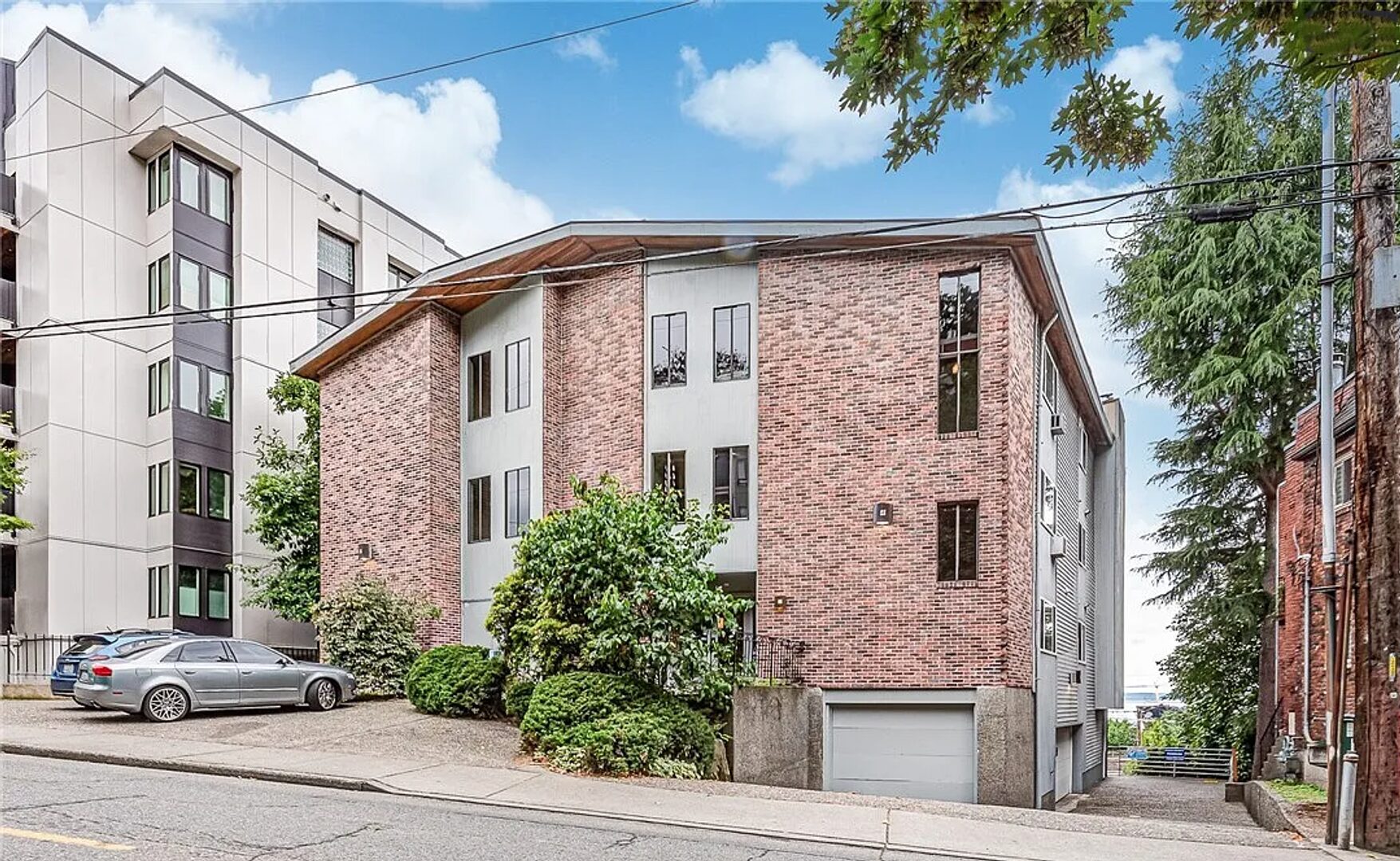 617 W Mercer Pl - Seattle - Washington - 2 bed, 2 bath rental property