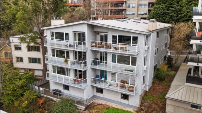 617 W Mercer Pl - Seattle - Washington - 2 bed, 2 bath rental property