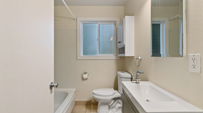 626 NE 120th Ave - House - Portland - Oregon - 3 bed, 1.5 bath rental property