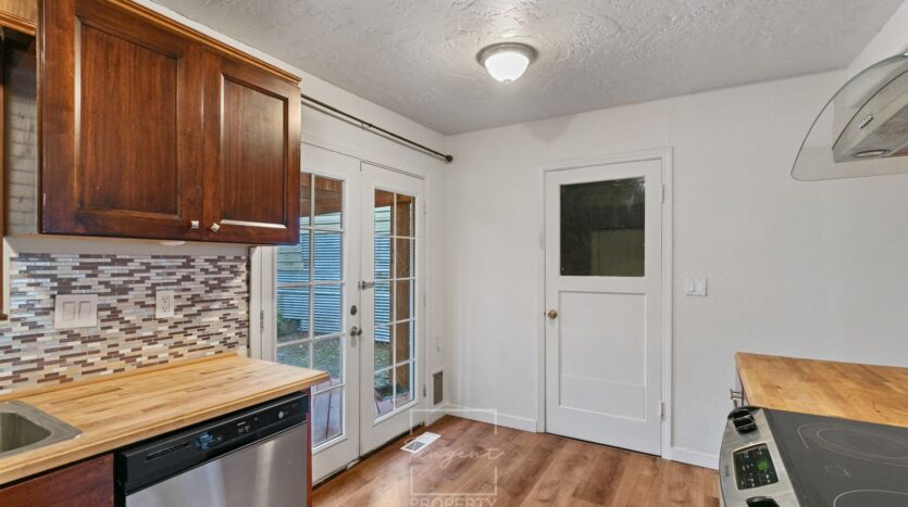 626 NE 120th Ave - House - Portland - Oregon - 3 bed, 1.5 bath rental property
