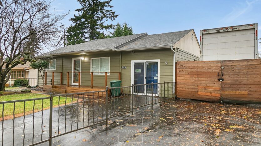 626 NE 120th Ave - House - Portland - Oregon - 3 bed, 1.5 bath rental property