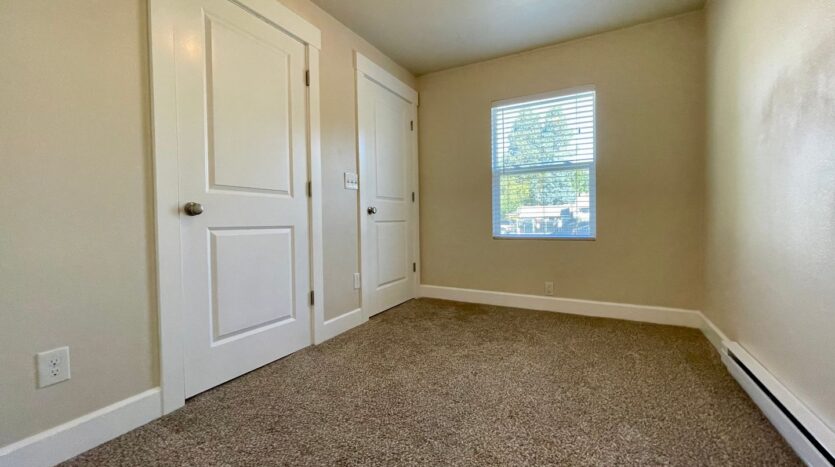 645 NE Roberts Ave.  - Gresham - Oregon - 2 bed, 1 bath rental property