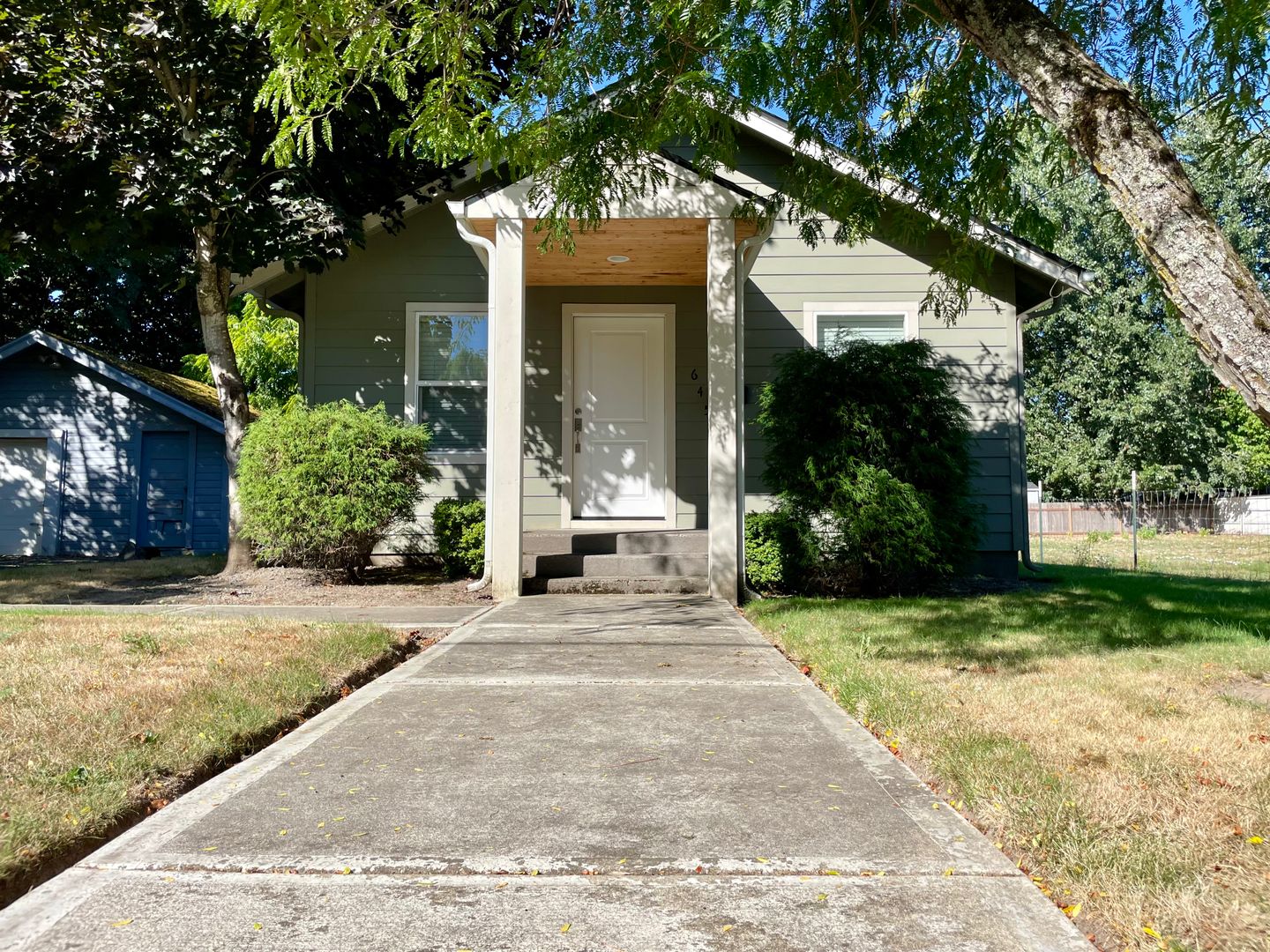 645 NE Roberts Ave.  - Gresham - Oregon - 2 bed, 1 bath rental property