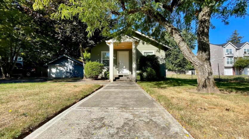 645 NE Roberts Ave.  - Gresham - Oregon - 2 bed, 1 bath rental property