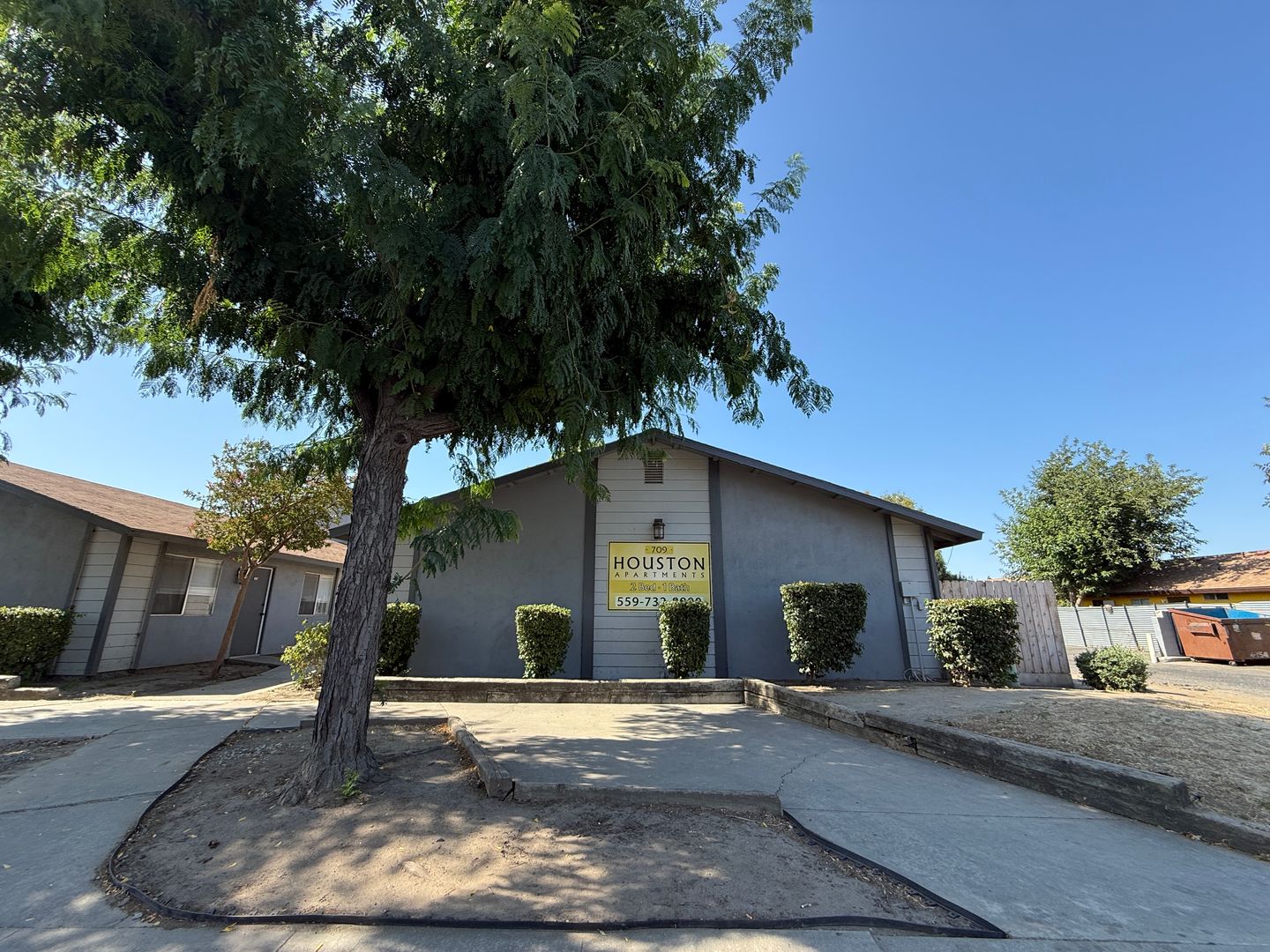 709 East Houston Avenue - Visalia - California - 2 bed, 1 bath rental property