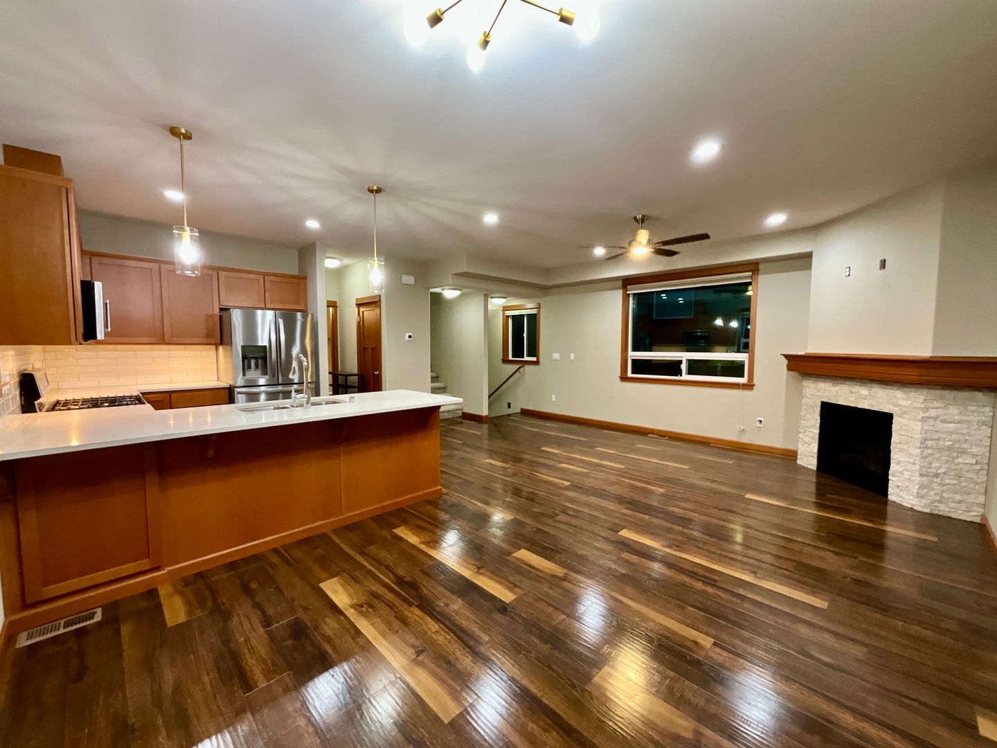 7109 Rainier Drive Unit G - Everett - Washington - 3 bed, 2.5 bath rental property