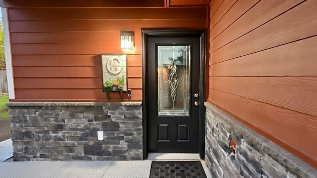 7109 Rainier Drive Unit G - Everett - Washington - 3 bed, 2.5 bath rental property