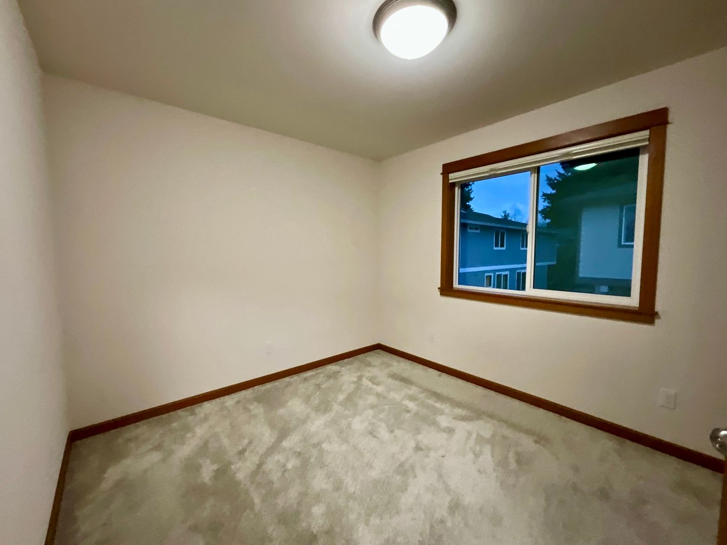 7109 Rainier Drive Unit G - Everett - Washington - 3 bed, 2.5 bath rental property