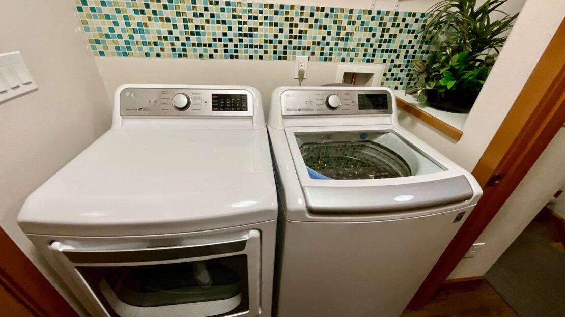 7109 Rainier Drive Unit G - Everett - Washington - 3 bed, 2.5 bath rental property