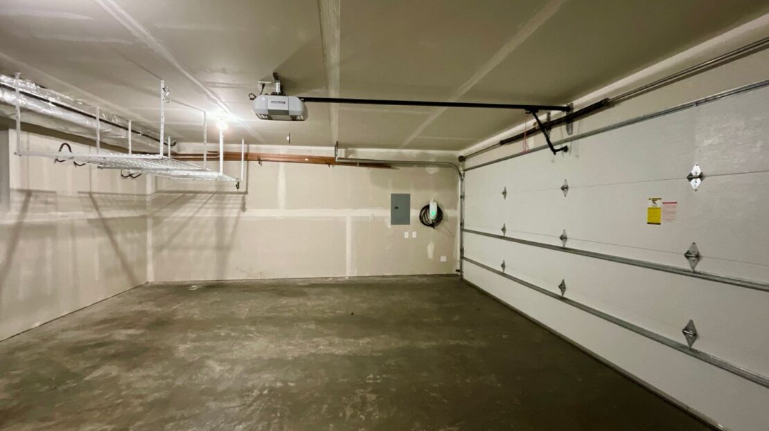 7109 Rainier Drive Unit G - Everett - Washington - 3 bed, 2.5 bath rental property