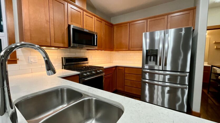 7109 Rainier Drive Unit G - Everett - Washington - 3 bed, 2.5 bath rental property