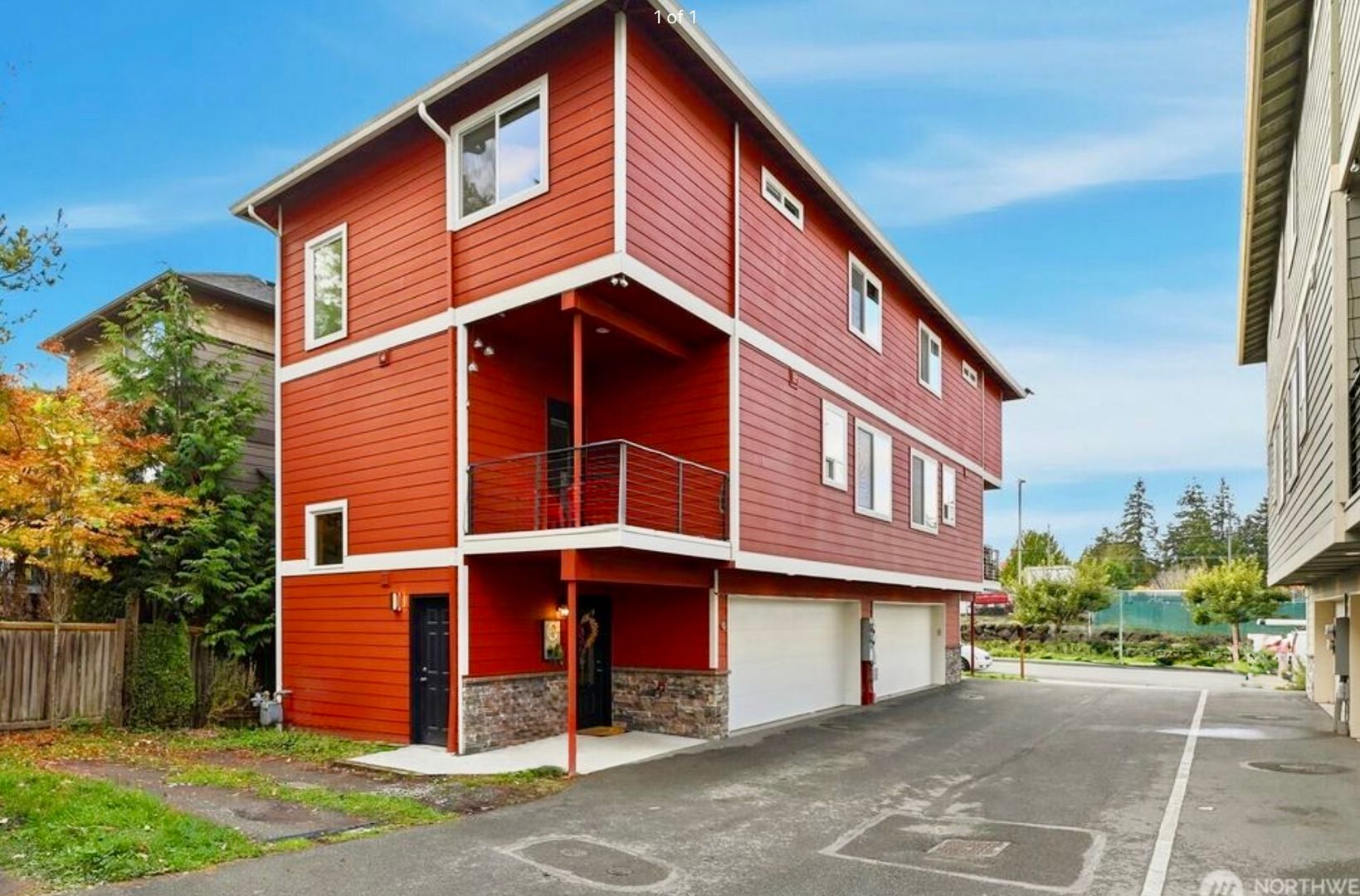 7109 Rainier Drive Unit G - Everett - Washington - 3 bed, 2.5 bath rental property
