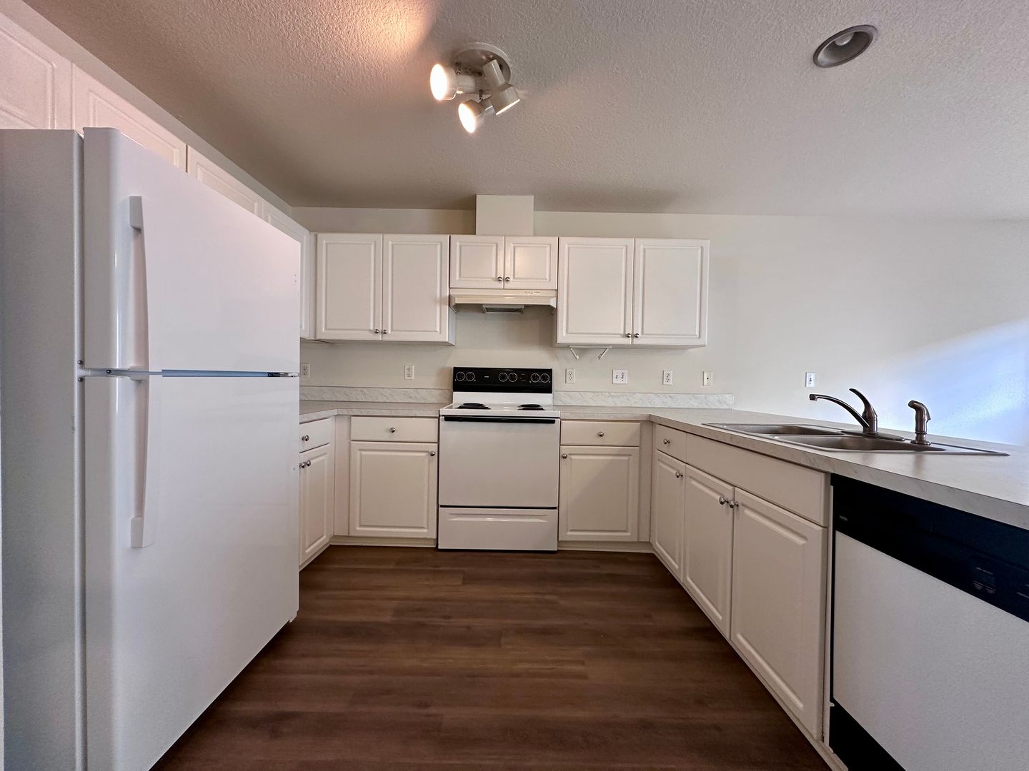 713 NE Roberts Avenue - Gresham - Oregon - 1 bed, 1 bath rental property