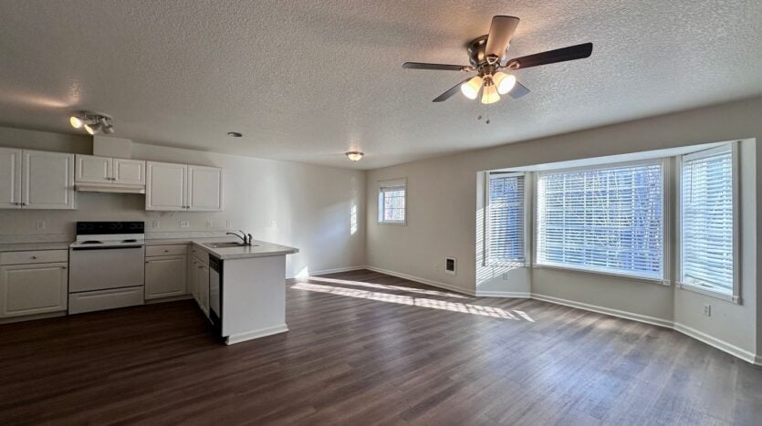 713 NE Roberts Avenue - Gresham - Oregon - 1 bed, 1 bath rental property