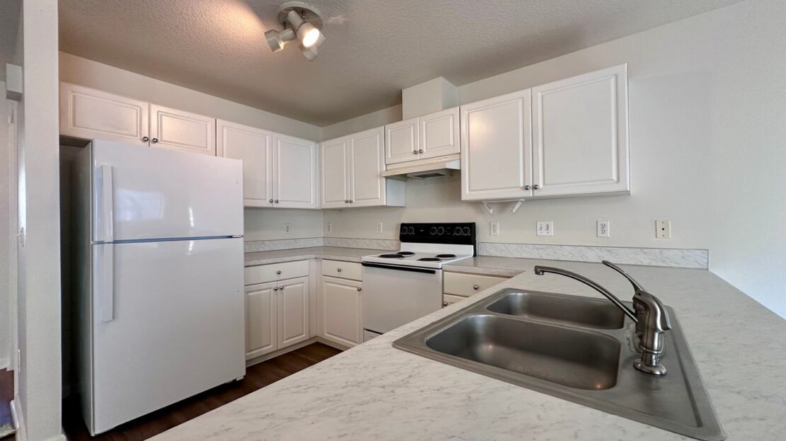 713 NE Roberts Avenue - Gresham - Oregon - 1 bed, 1 bath rental property