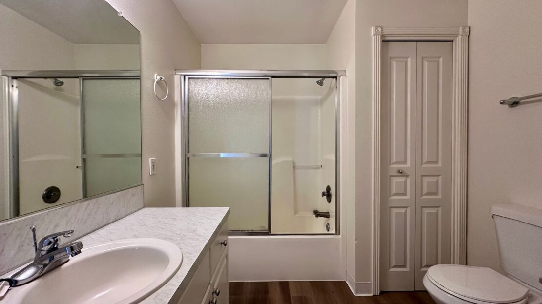 713 NE Roberts Avenue - Gresham - Oregon - 1 bed, 1 bath rental property