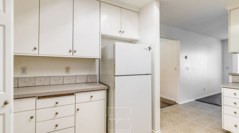 7130 SE Ogden Street - Portland - Oregon - 3 bed, 2 bath rental property