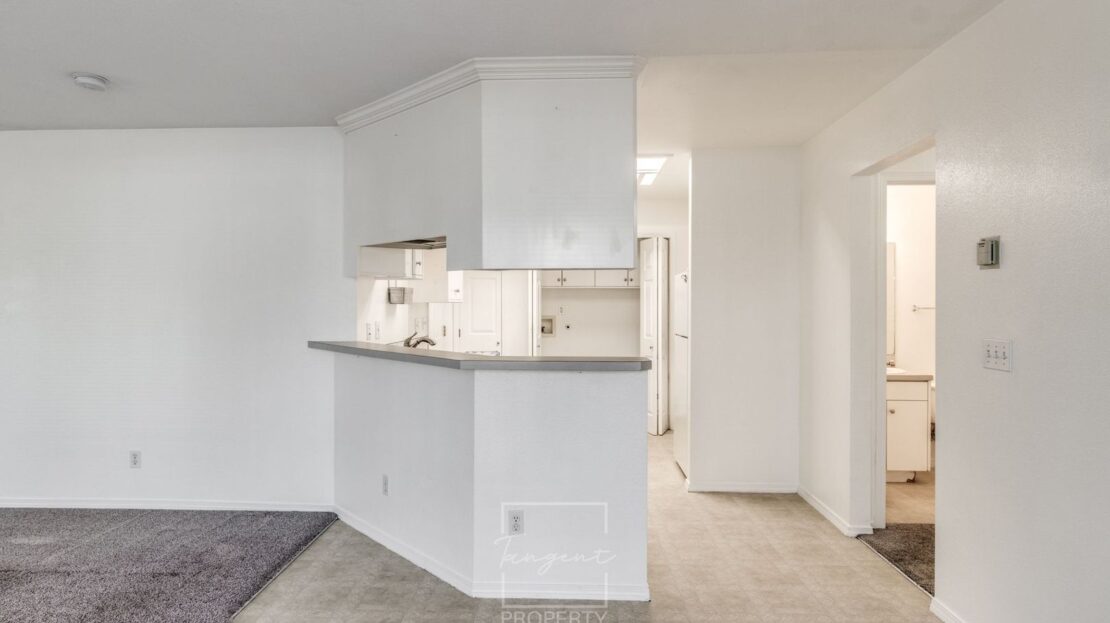 7130 SE Ogden Street - Portland - Oregon - 3 bed, 2 bath rental property