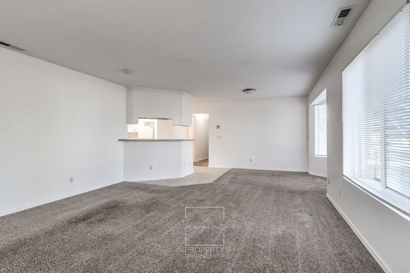 7130 SE Ogden Street - Portland - Oregon - 3 bed, 2 bath rental property