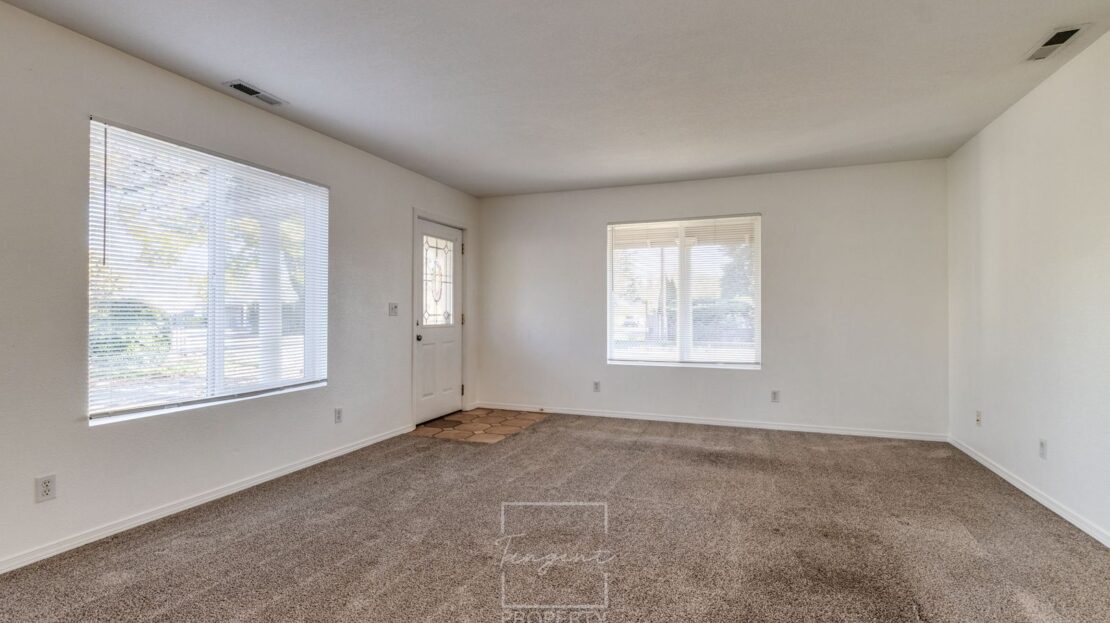 7130 SE Ogden Street - Portland - Oregon - 3 bed, 2 bath rental property