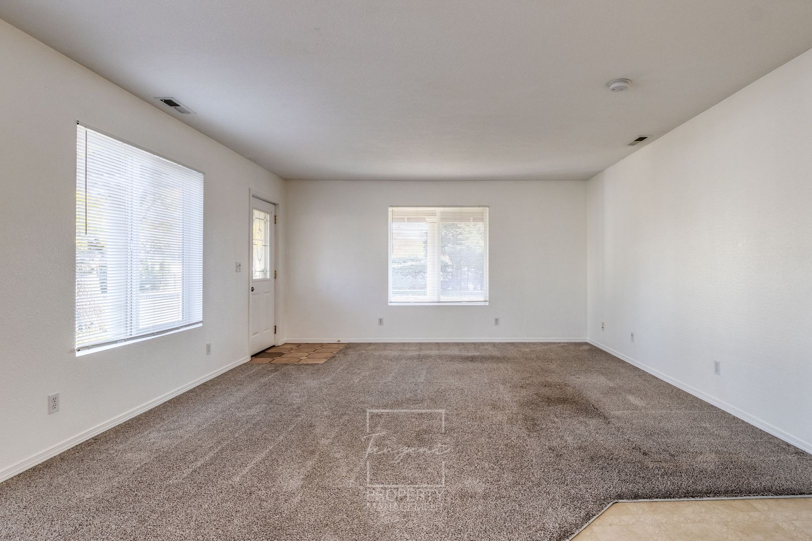 7130 SE Ogden Street - Portland - Oregon - 3 bed, 2 bath rental property