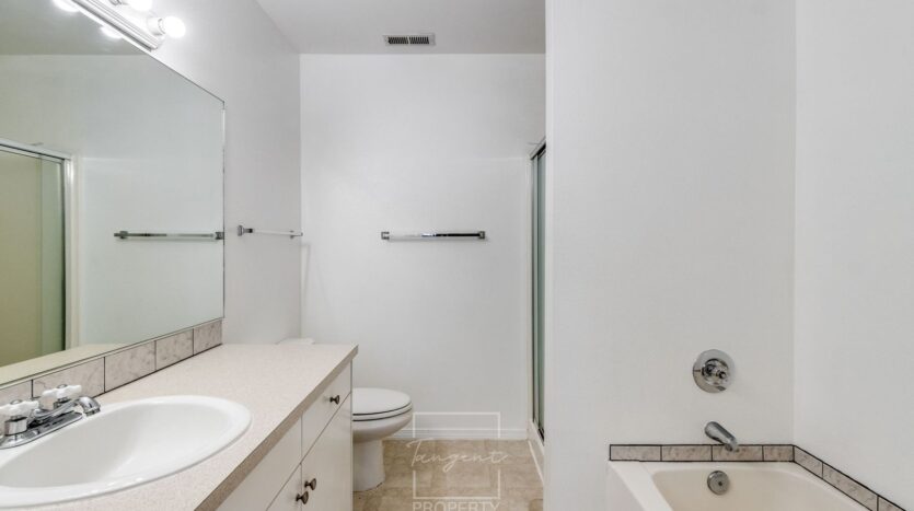 7130 SE Ogden Street - Portland - Oregon - 3 bed, 2 bath rental property