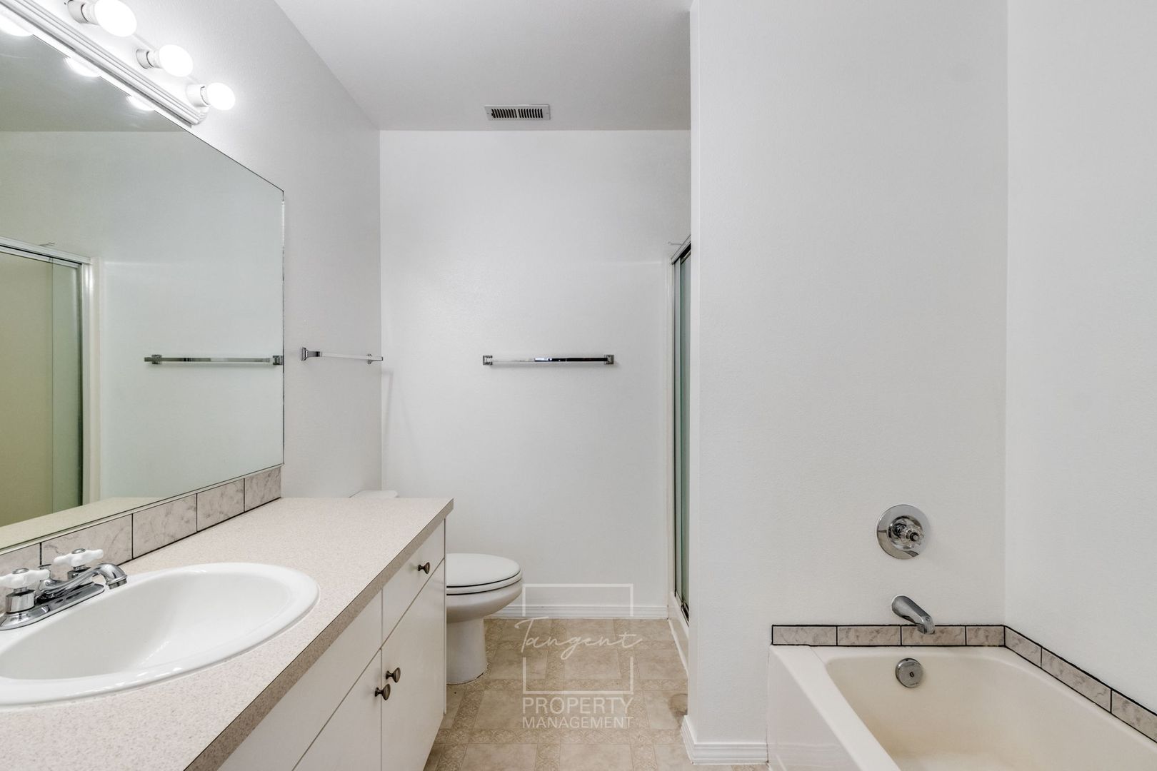 7130 SE Ogden Street - Portland - Oregon - 3 bed, 2 bath rental property