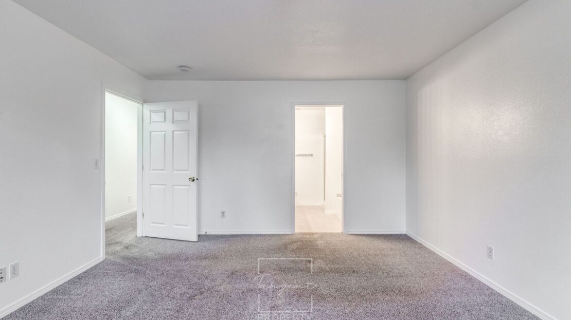 7130 SE Ogden Street - Portland - Oregon - 3 bed, 2 bath rental property