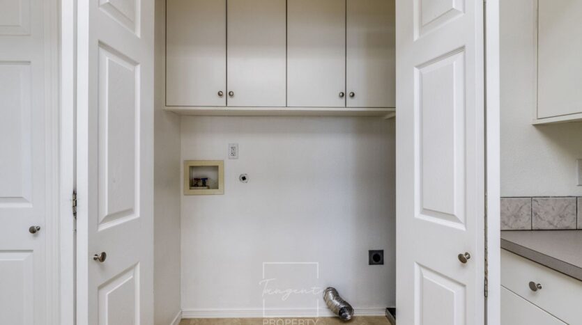 7130 SE Ogden Street - Portland - Oregon - 3 bed, 2 bath rental property