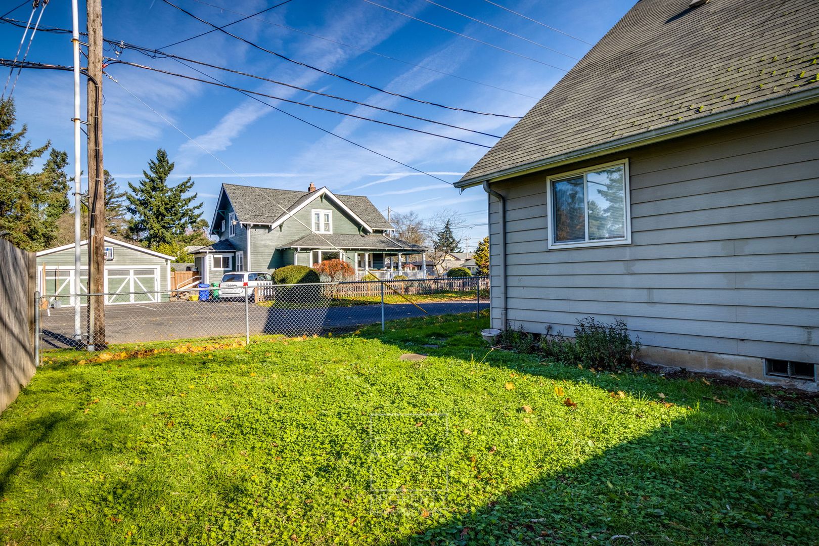 7130 SE Ogden Street - Portland - Oregon - 3 bed, 2 bath rental property