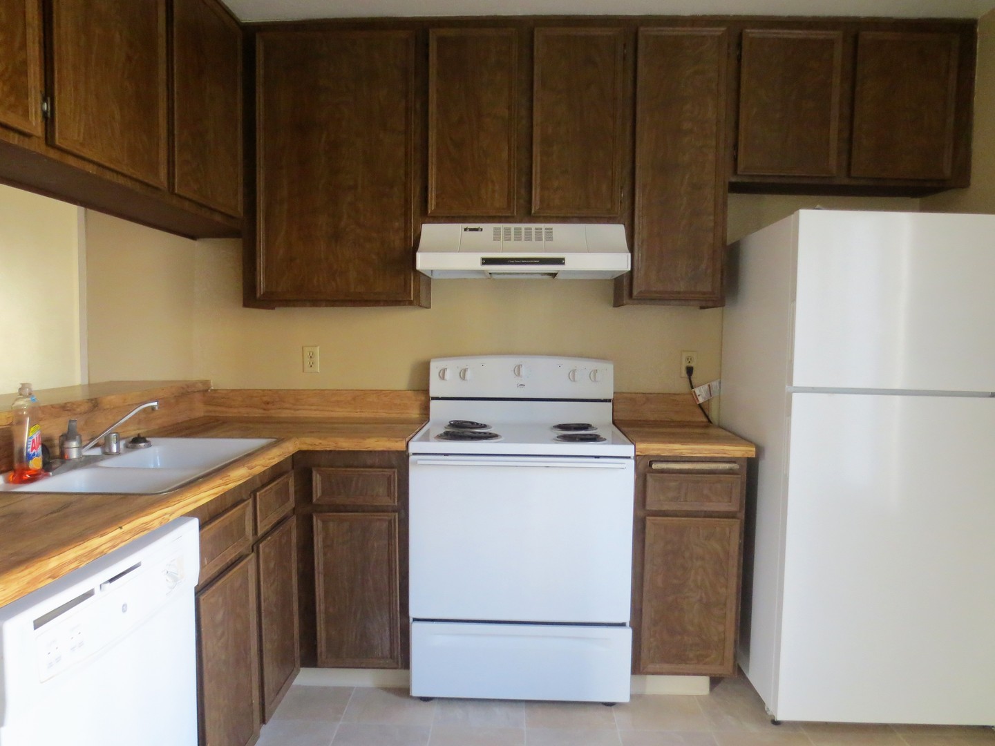 7504 Parkway Dr #200 - La Mesa - California - 1 bed, 1 bath rental property