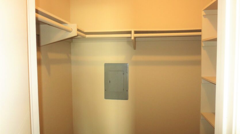 7504 Parkway Dr #200 - La Mesa - California - 1 bed, 1 bath rental property