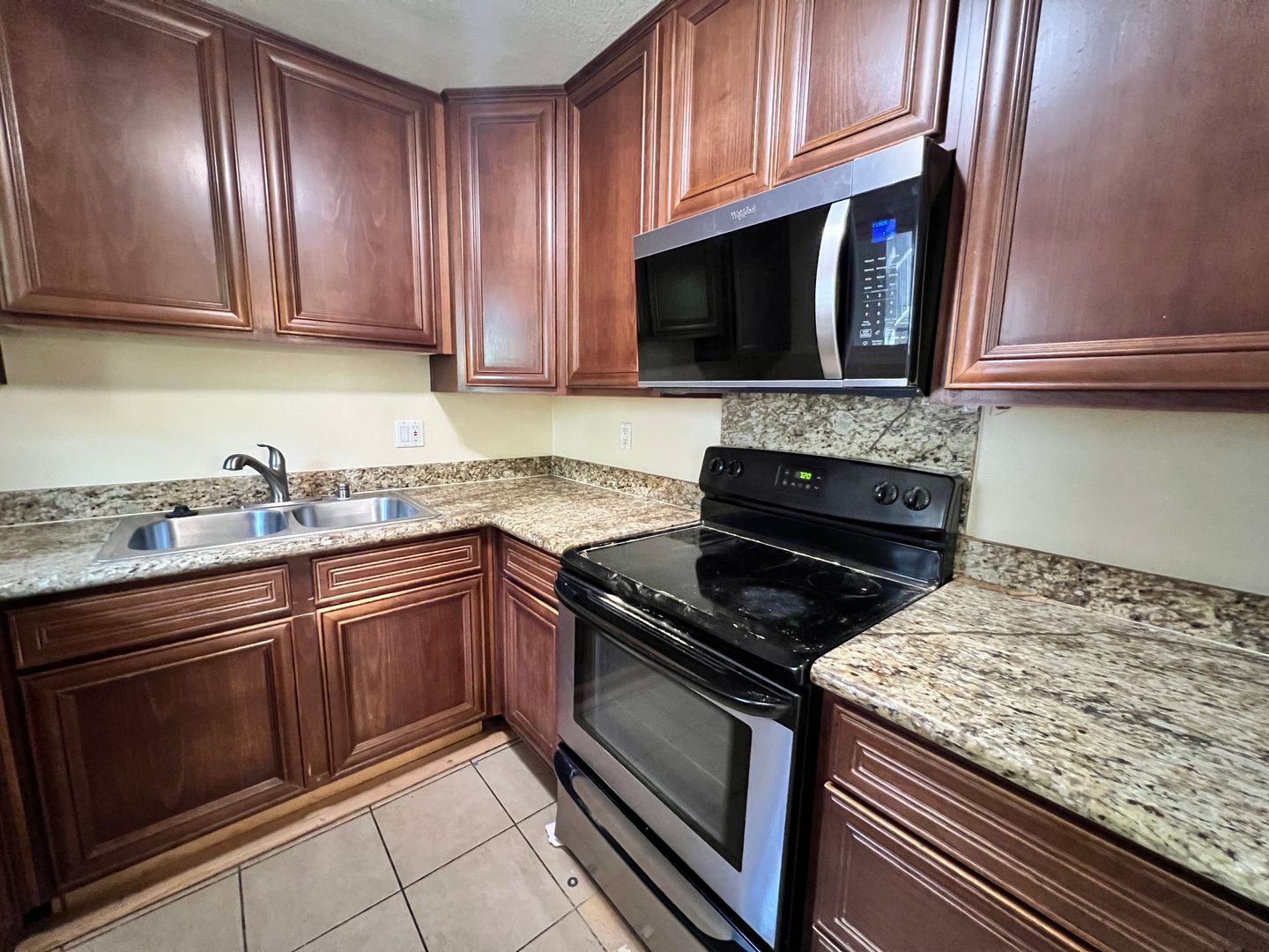 7750 Stalmer #12 - San Diego - California - 2 bed, 2 bath rental property