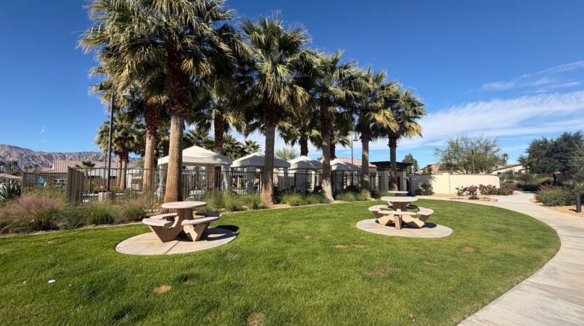 79896 Via Tapis - La Quinta - California - 4 bed, 3.5 bath rental property