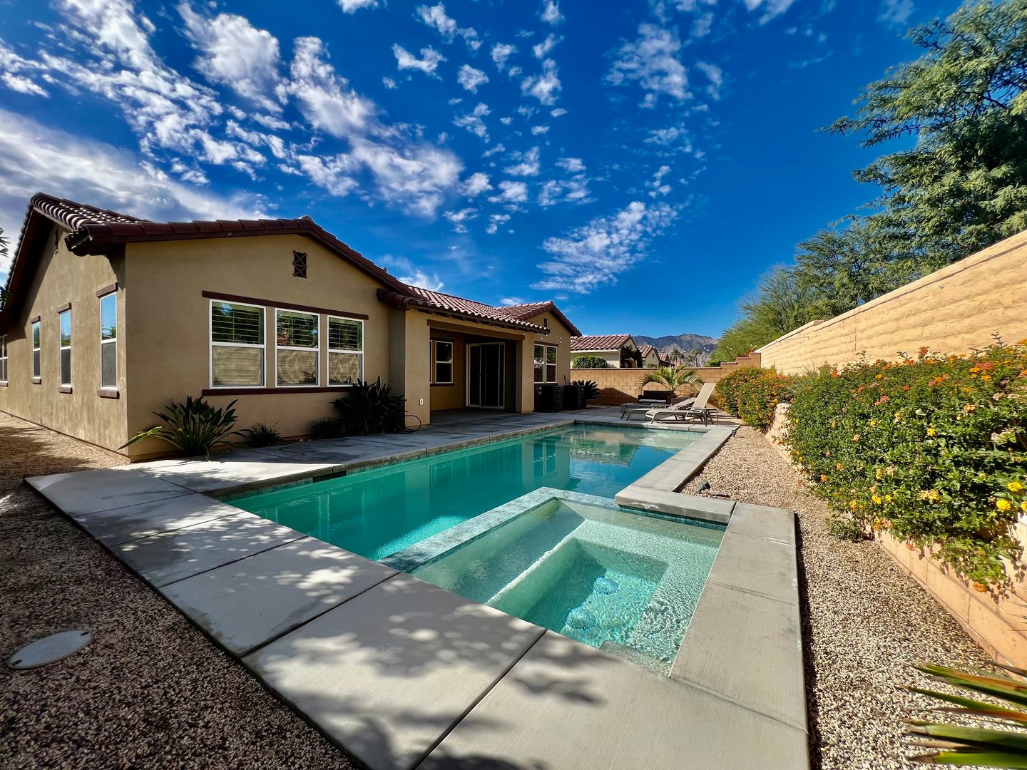 79896 Via Tapis - La Quinta - California - 4 bed, 3.5 bath rental property