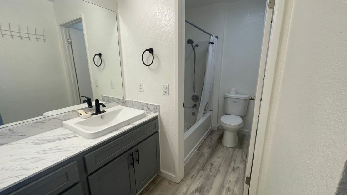 8 Schooner Ct - Richmond - California - 2 bed, 2 bath rental property