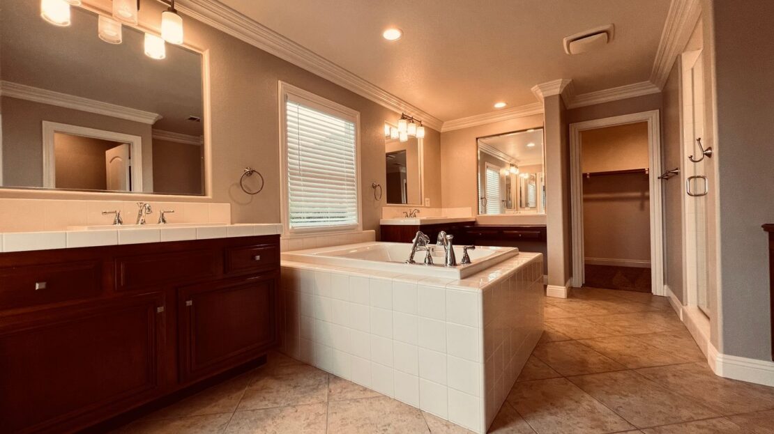 801 Luminara  - San Marcos - California - 4 bed, 3 bath rental property