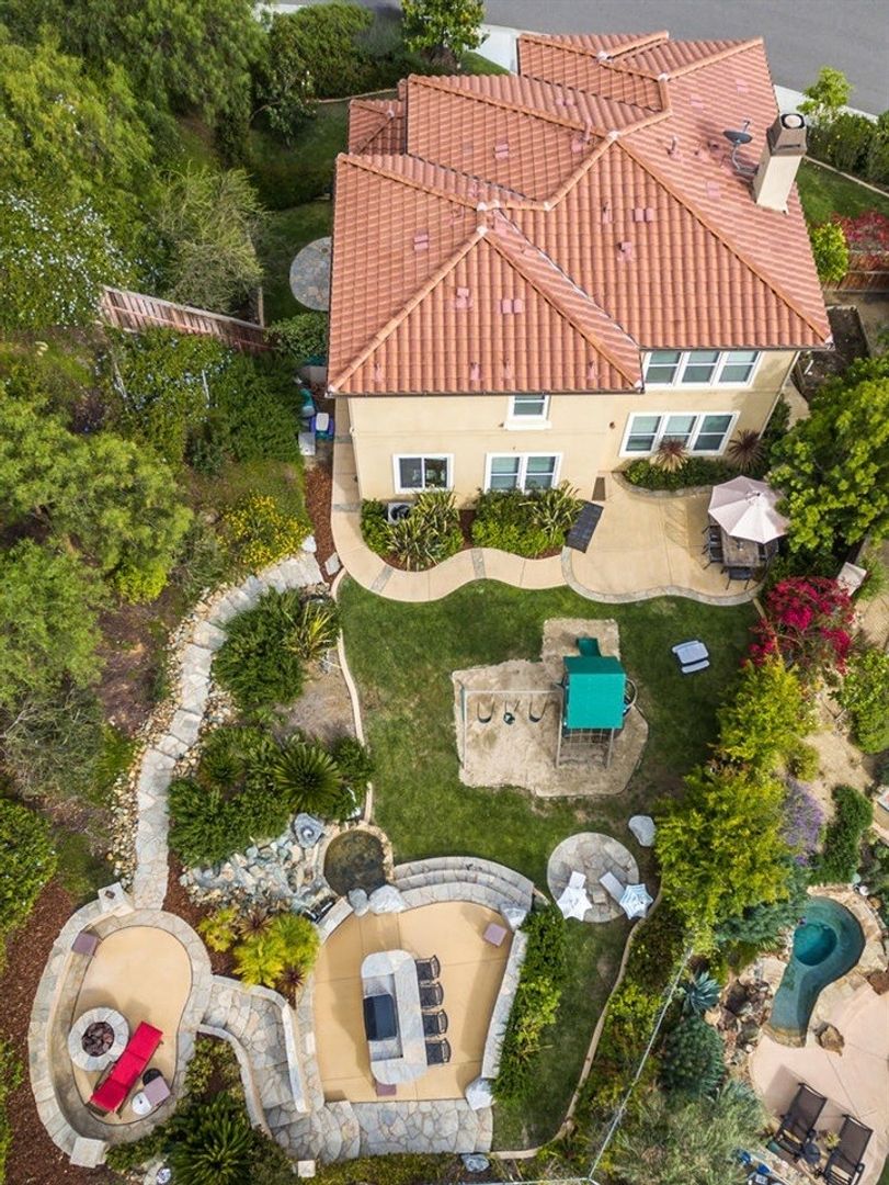 801 Luminara  - San Marcos - California - 4 bed, 3 bath rental property