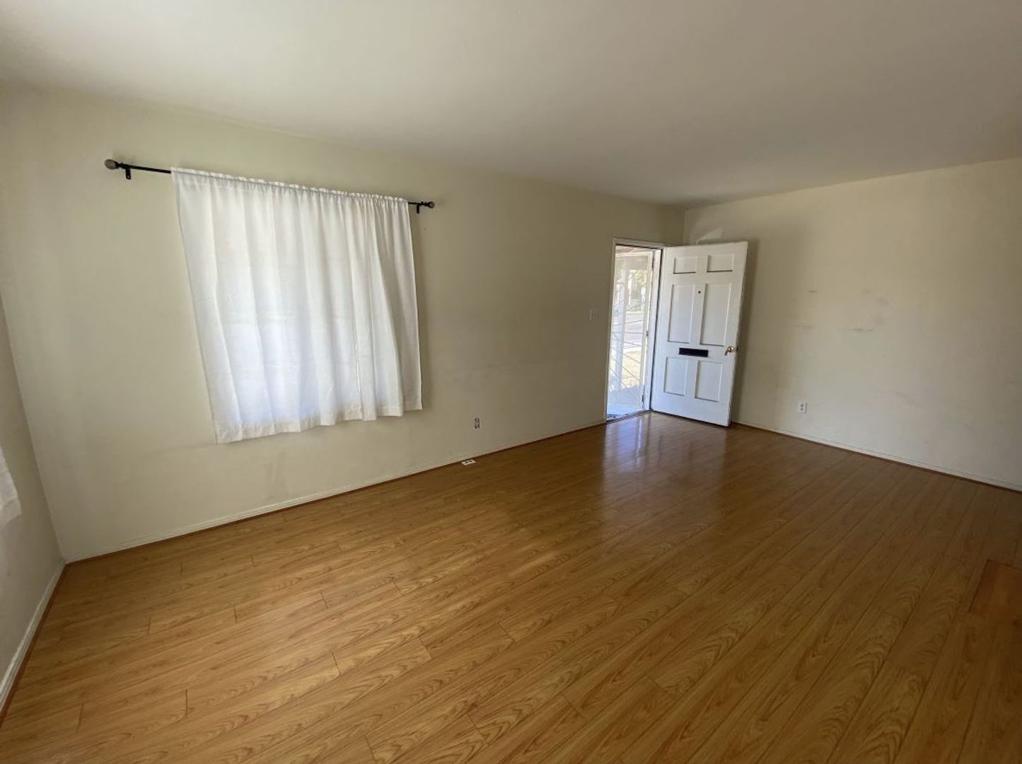 8111 Artesia Blvd - Buena Park - California - 2 bed, 1 bath rental property