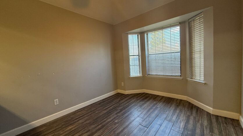 8425 N 8th Street - Fresno - California - 3 bed, 2 bath rental property