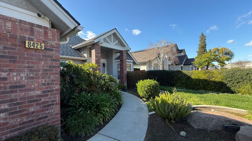 8425 N 8th Street - Fresno - California - 3 bed, 2 bath rental property