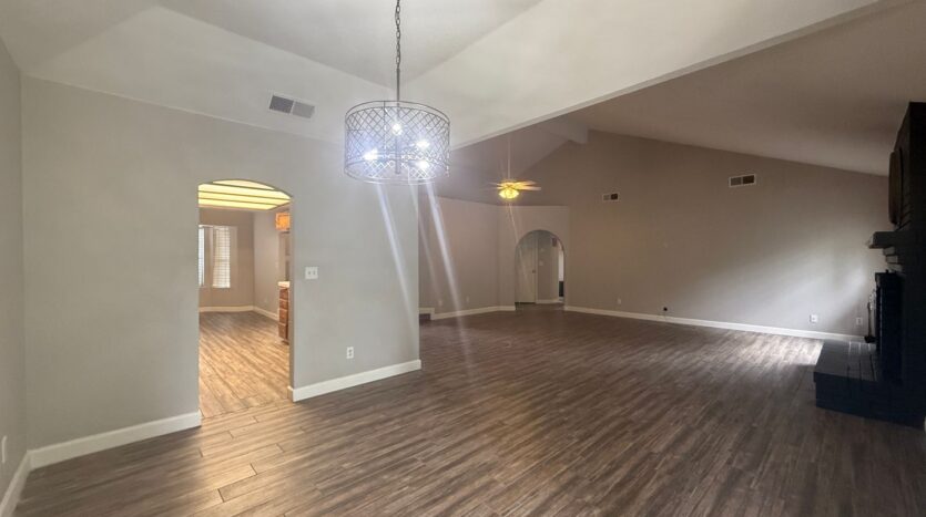 8425 N 8th Street - Fresno - California - 3 bed, 2 bath rental property