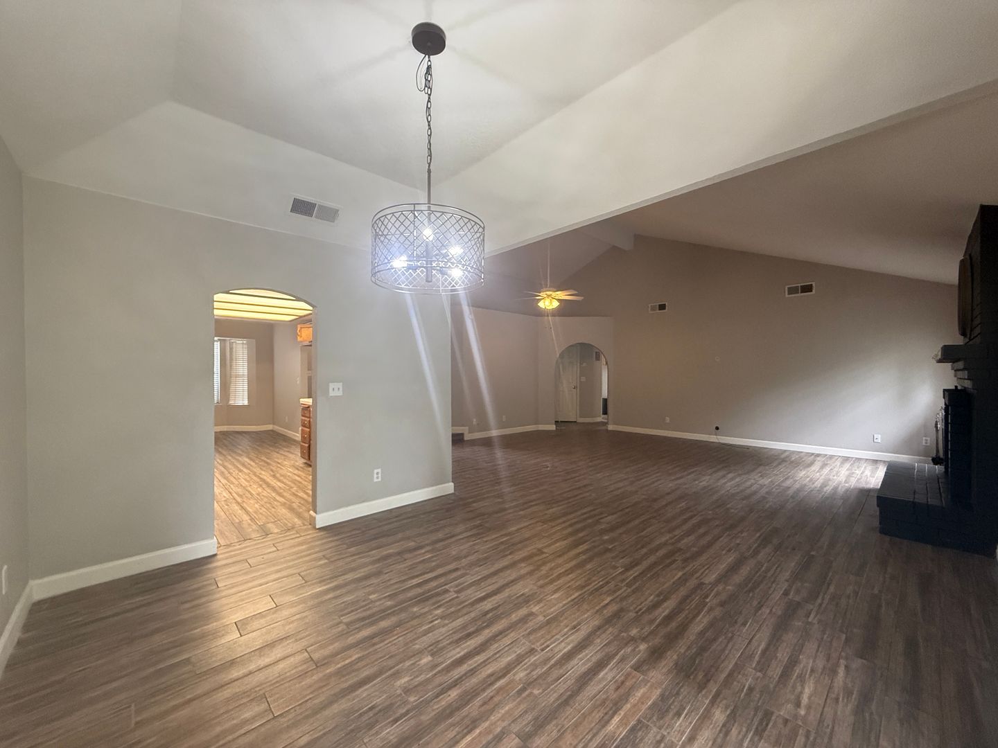 8425 N 8th Street - Fresno - California - 3 bed, 2 bath rental property