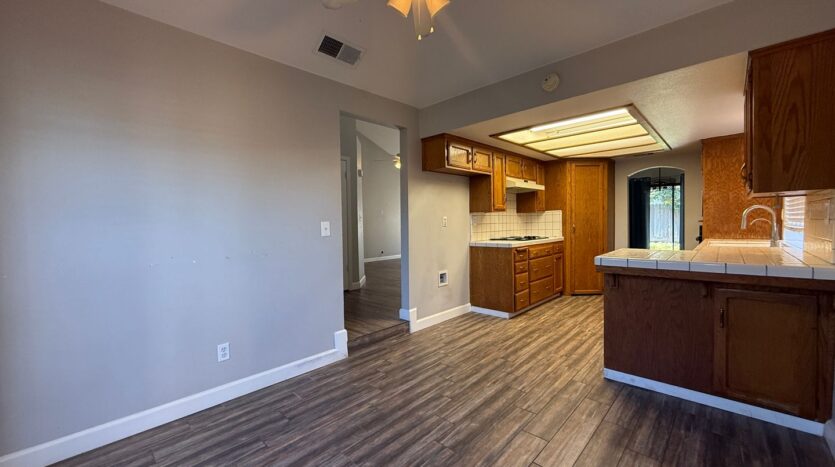 8425 N 8th Street - Fresno - California - 3 bed, 2 bath rental property