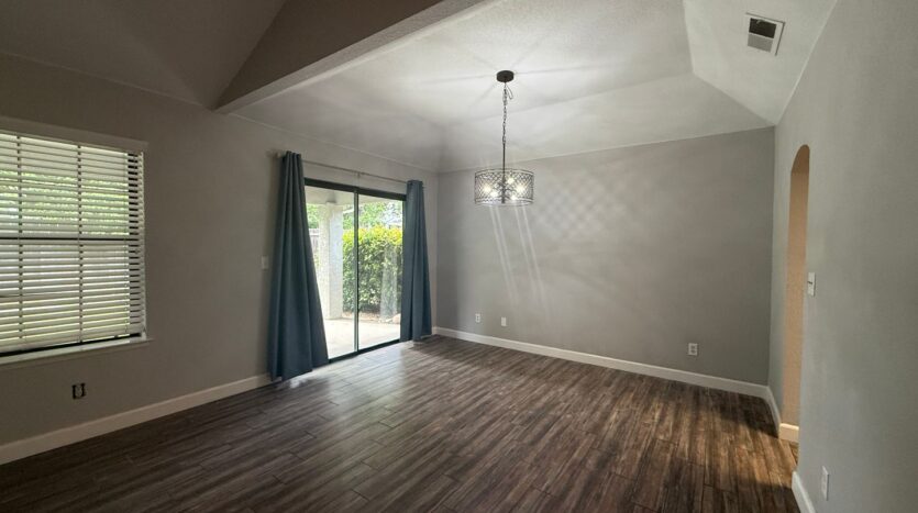 8425 N 8th Street - Fresno - California - 3 bed, 2 bath rental property